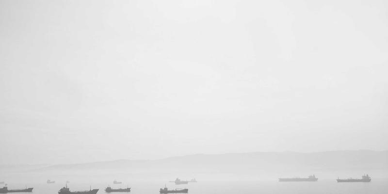 服饰与潮流：如何将日常穿搭转化为自我关怀与情绪调节的强大工具